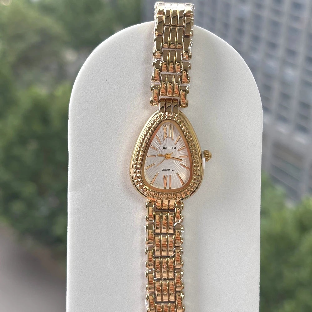 Elegant Snake-Inspired Women’s Quartz Watch – Fashion Silver & Gold Design
